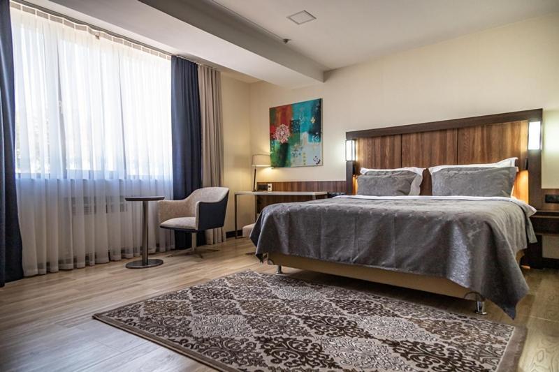 Avenue Park Hotel Yusufkhona Kültér fotó