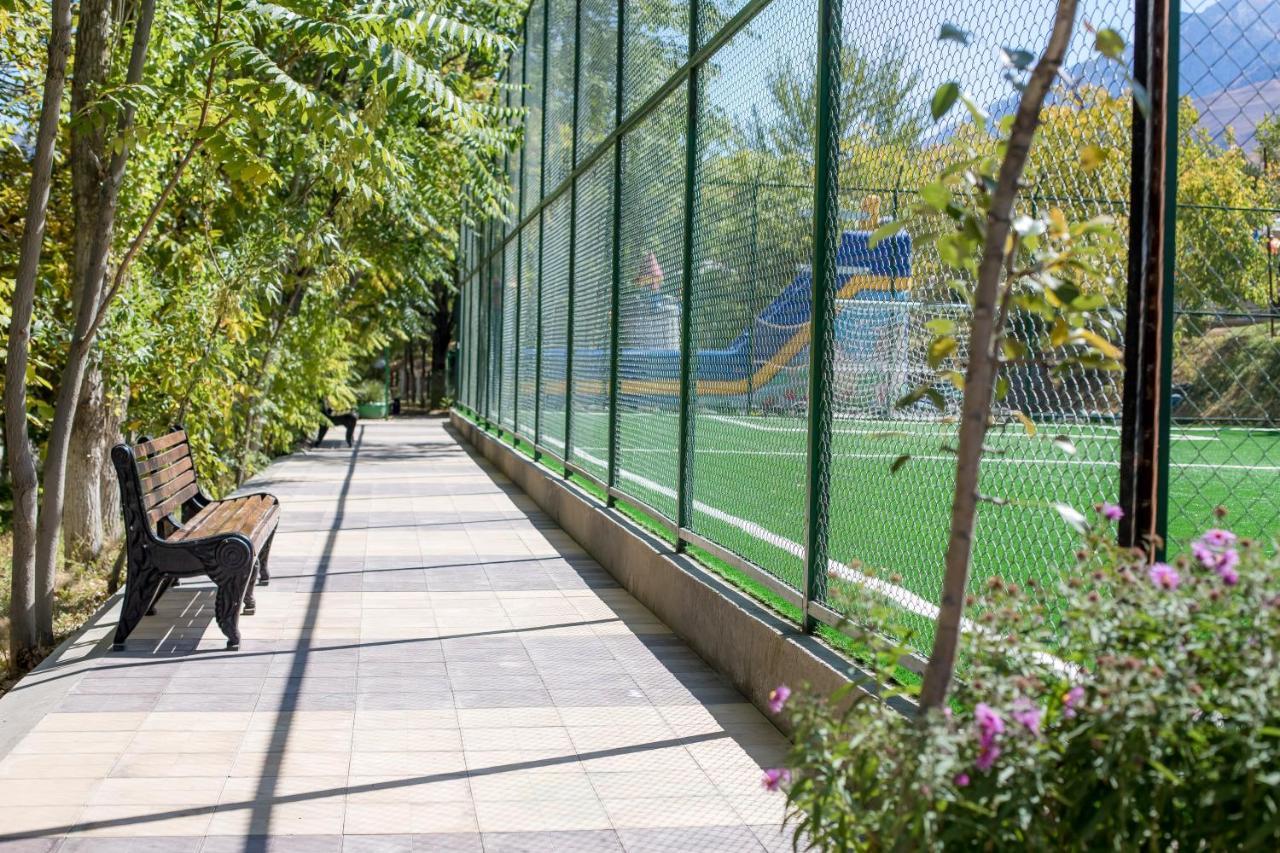 Avenue Park Hotel Yusufkhona Kültér fotó