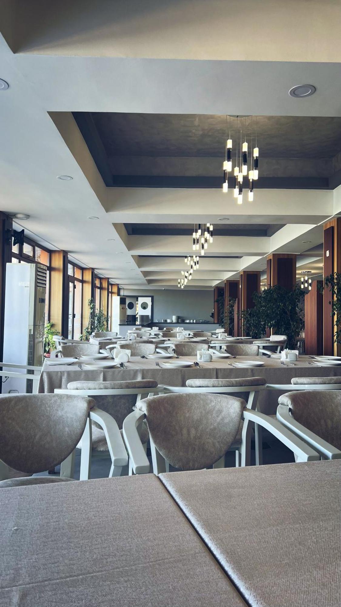 Avenue Park Hotel Yusufkhona Kültér fotó